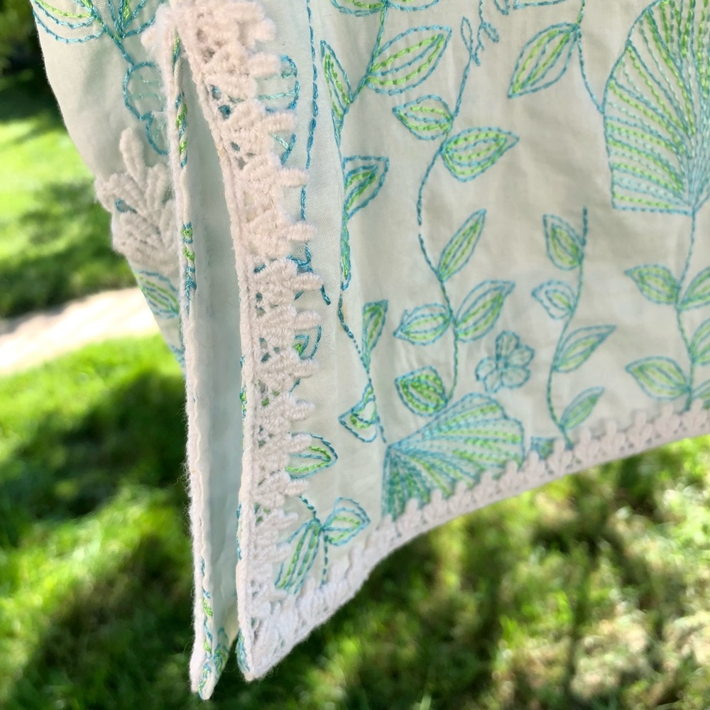 Lilly Pulitzer Designer Embroidered Tunic - Picture 8 of 11